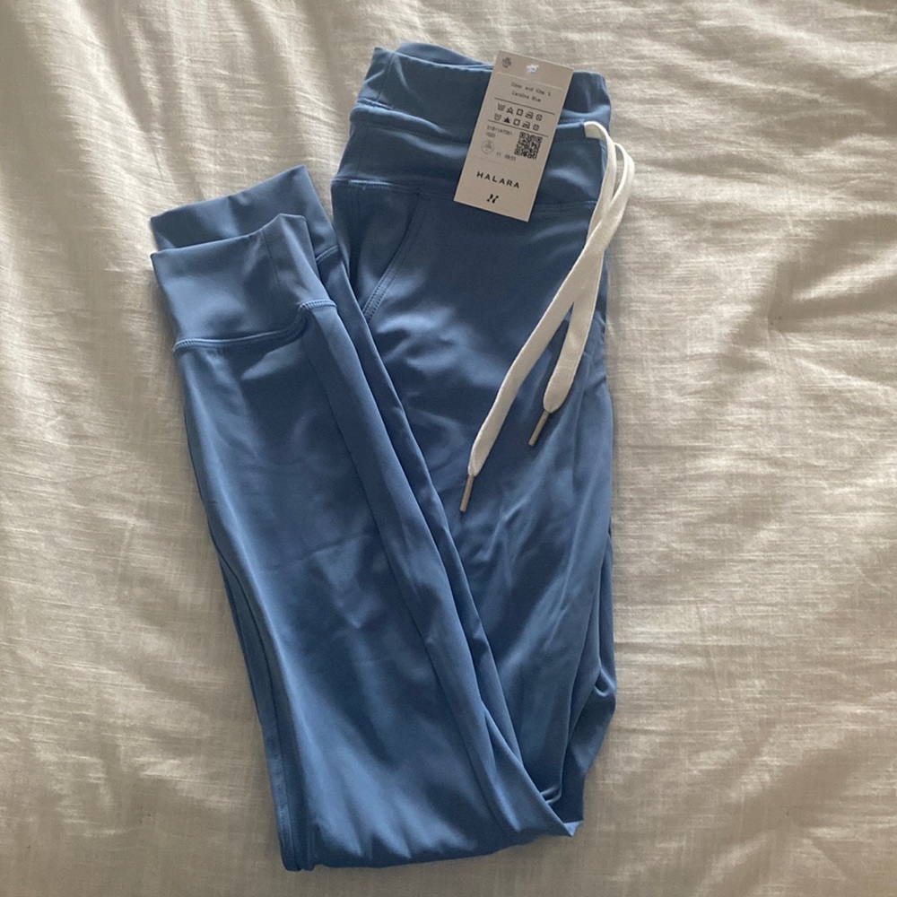 NWT Halara joggers